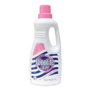 Woolite Fabric Hand Wash Liquid Detergent 1 Ltr.